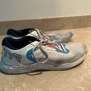 TYR TRAINING SHOES
